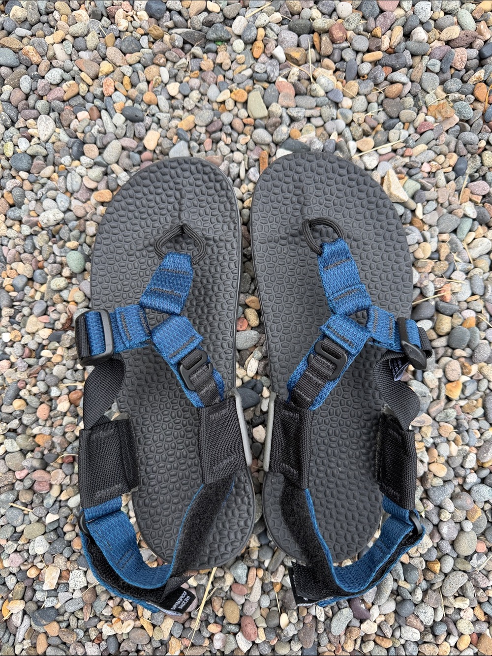NWOT bedrock sandals